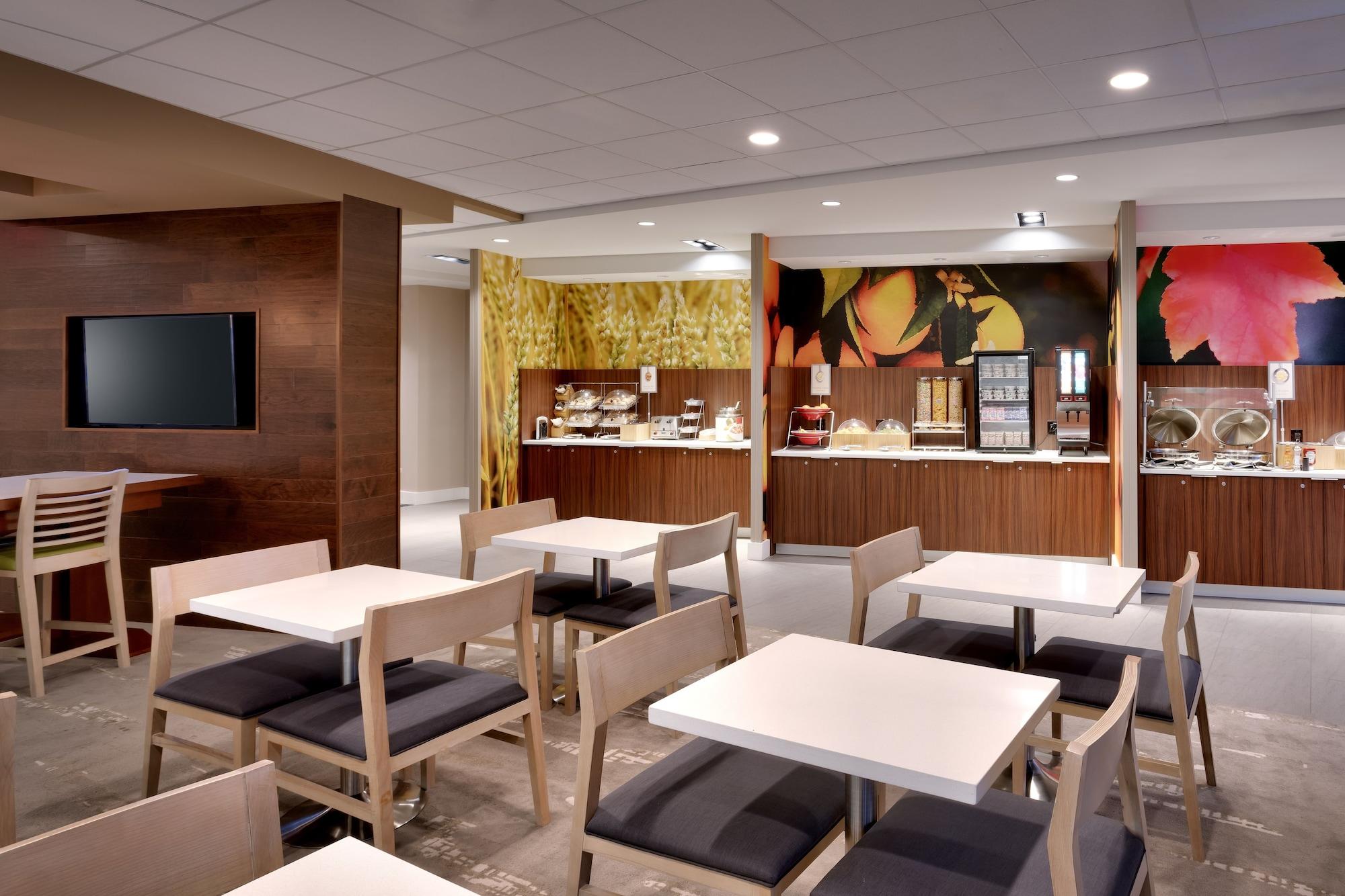 Fairfield Inn & Suites By Marriott Springfield North Екстериор снимка