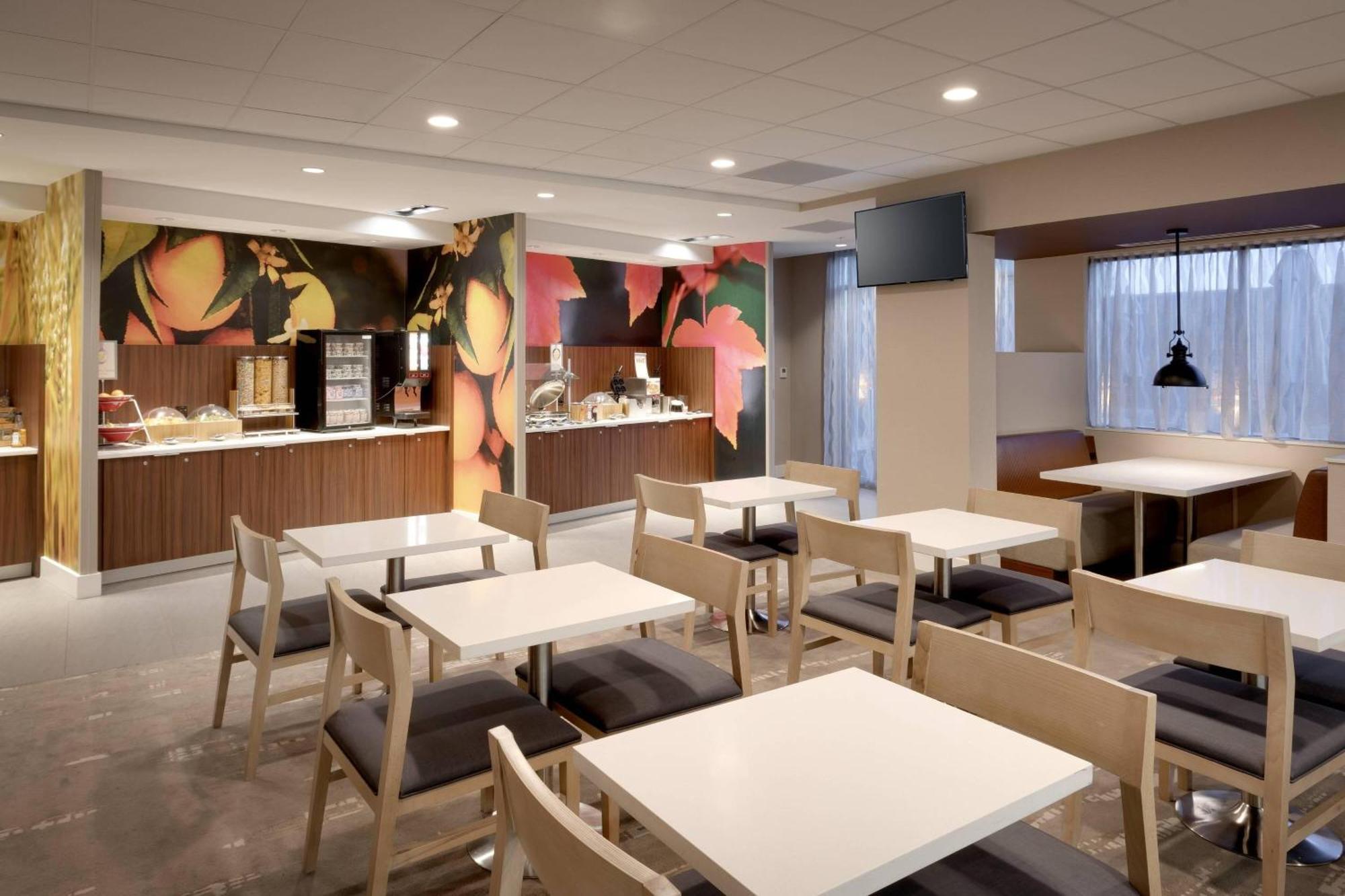 Fairfield Inn & Suites By Marriott Springfield North Екстериор снимка