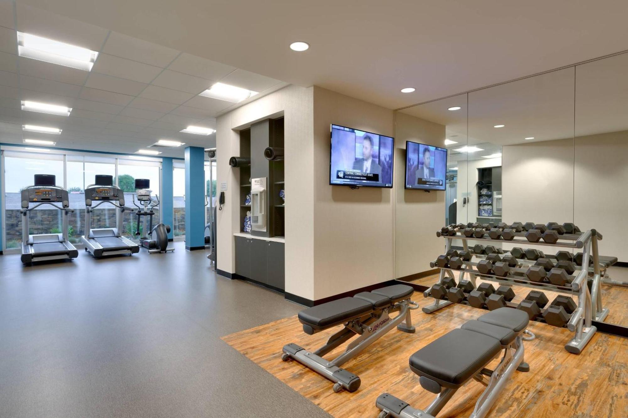 Fairfield Inn & Suites By Marriott Springfield North Екстериор снимка