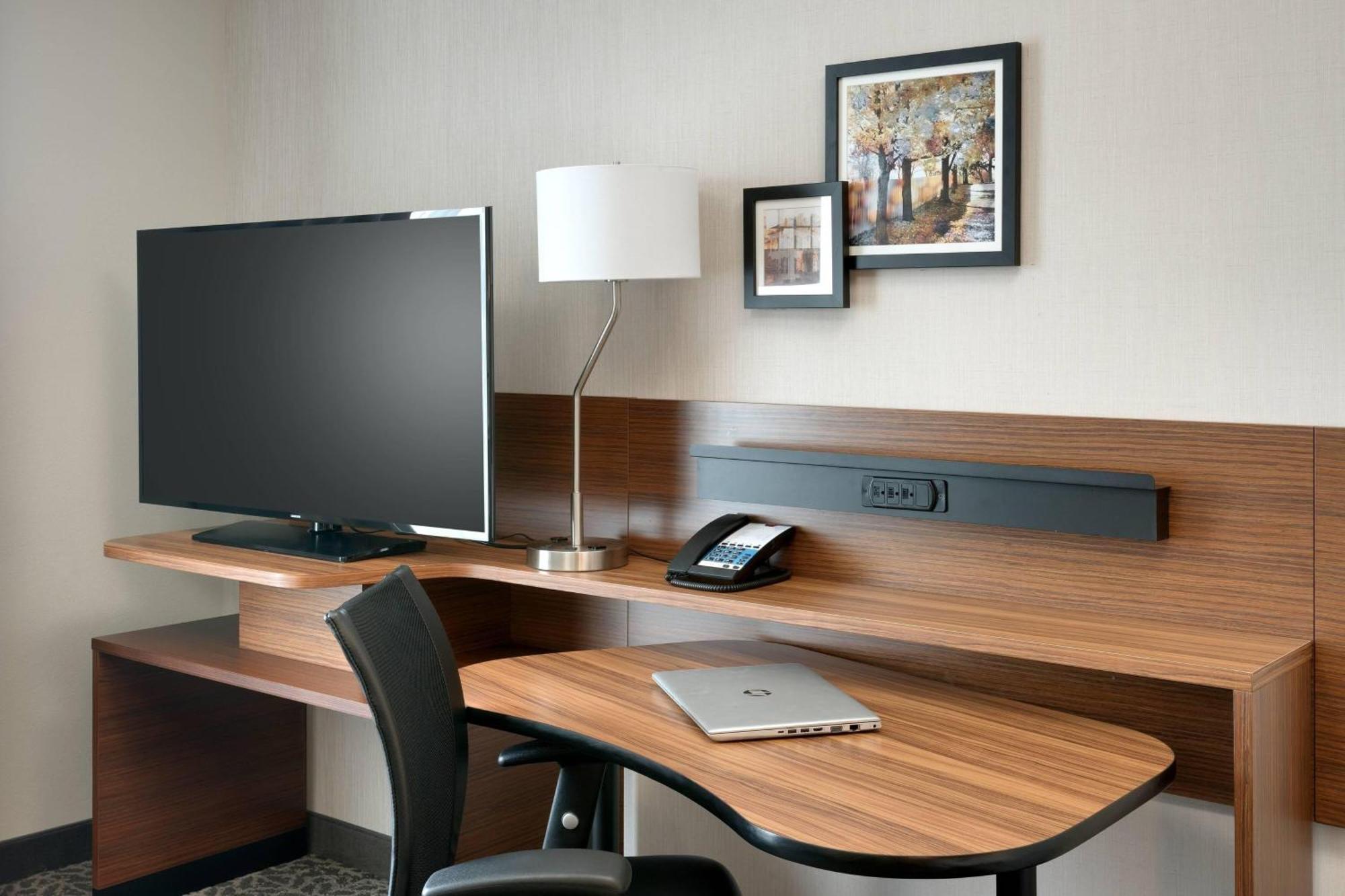 Fairfield Inn & Suites By Marriott Springfield North Екстериор снимка