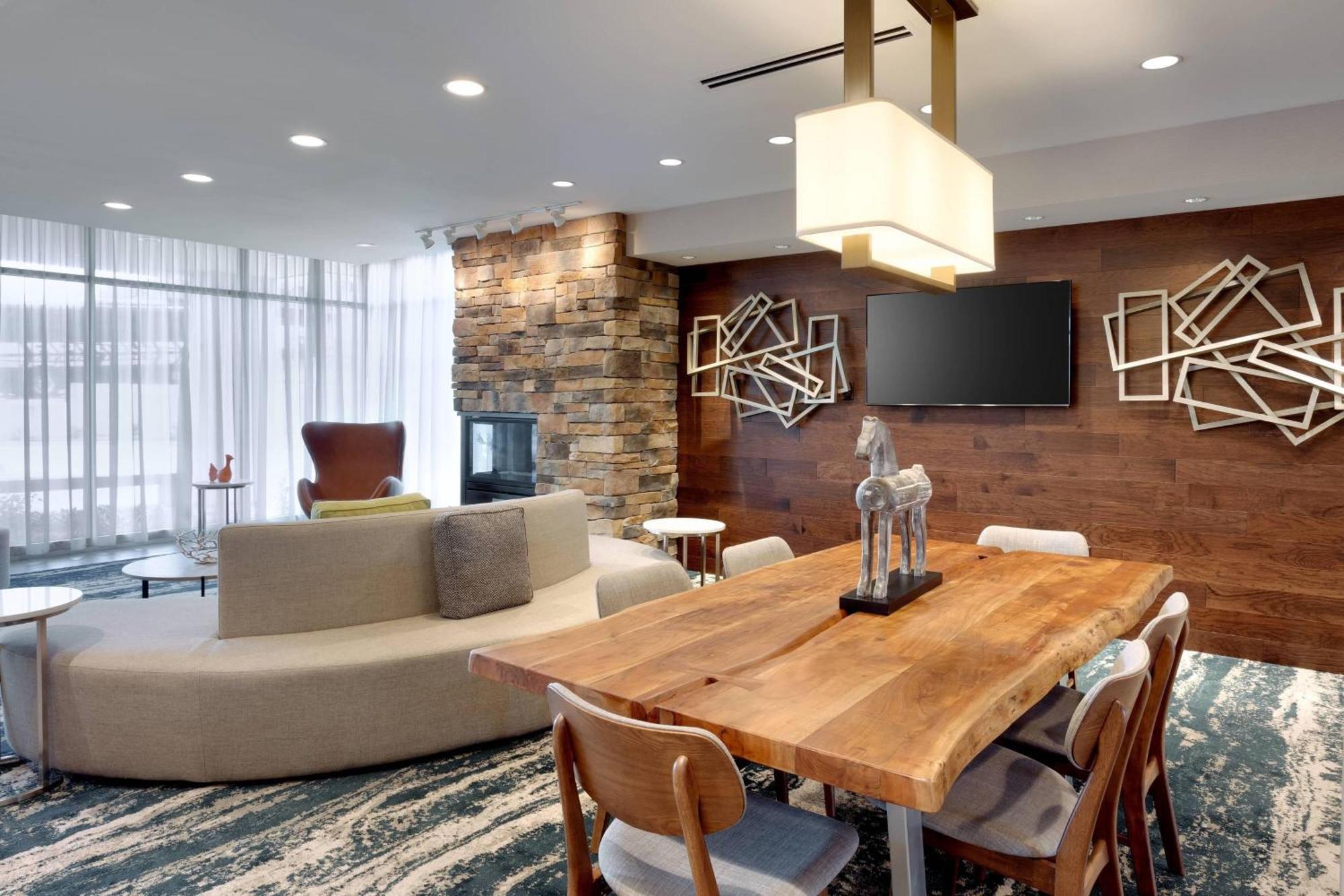 Fairfield Inn & Suites By Marriott Springfield North Екстериор снимка
