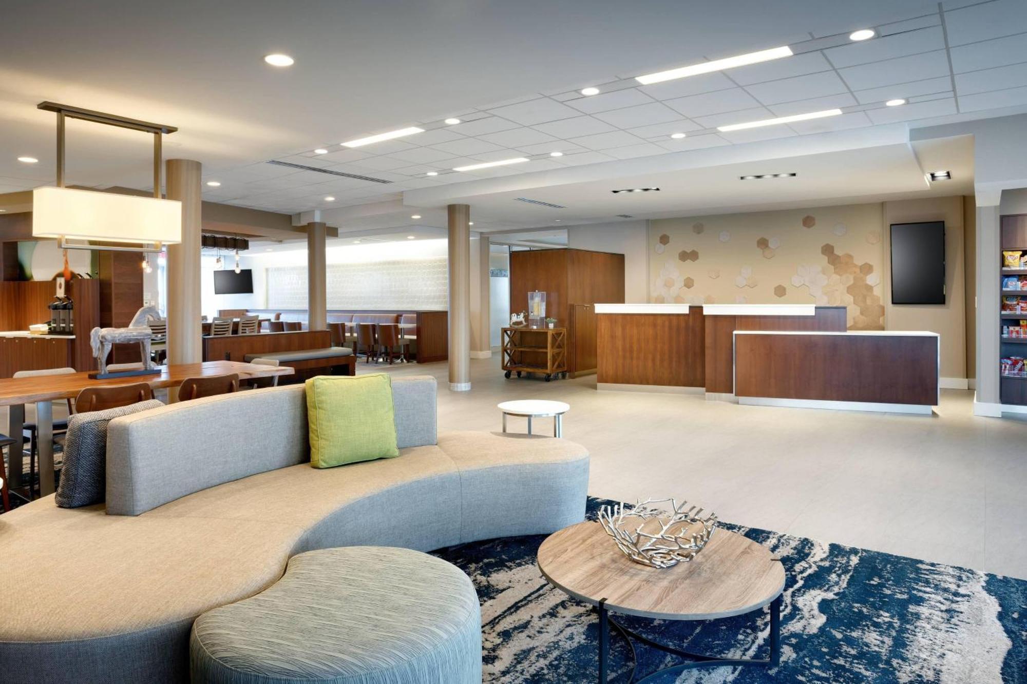 Fairfield Inn & Suites By Marriott Springfield North Екстериор снимка