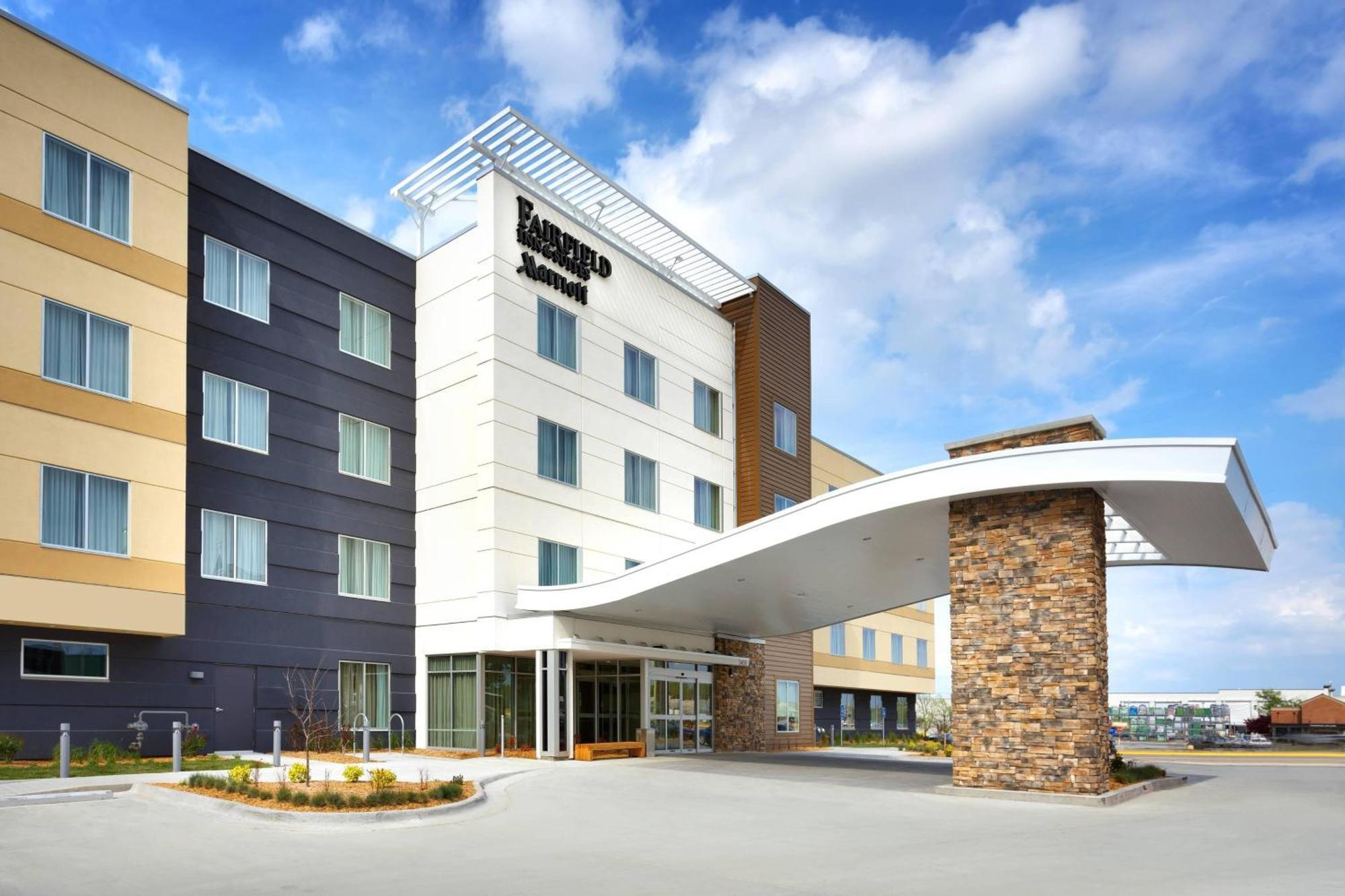 Fairfield Inn & Suites By Marriott Springfield North Екстериор снимка